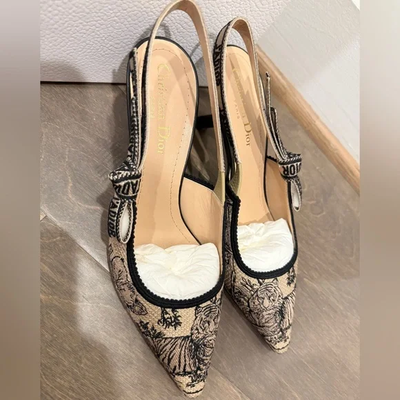 Dior J'adior Canvas Slingback Pump, toile de jouy, Black and Halzelnut size 38 - Picture 5 of 13